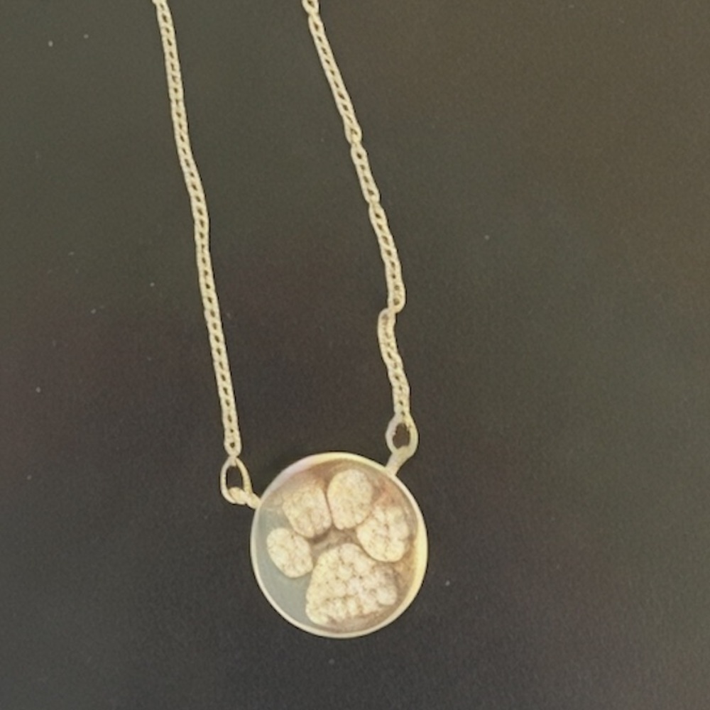 Gold Necklace with Crystal Dog Paw Pendant Adjustable NEW - Picture 8 of 8